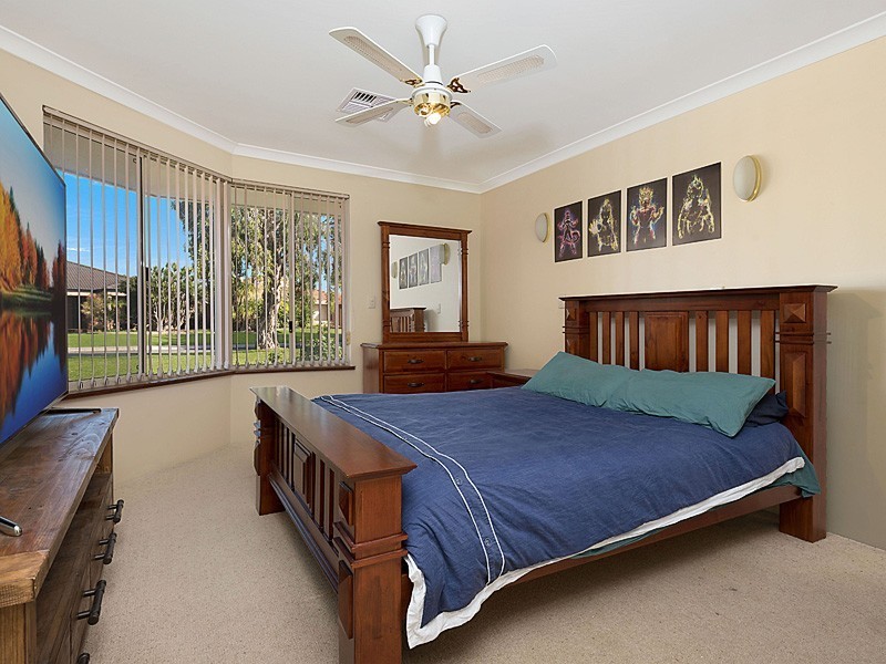 15 Folland Parade, Atwell WA 6164