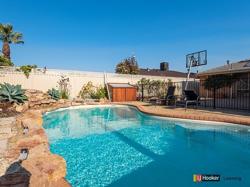 13 Barcombe Way, Leeming WA 6149