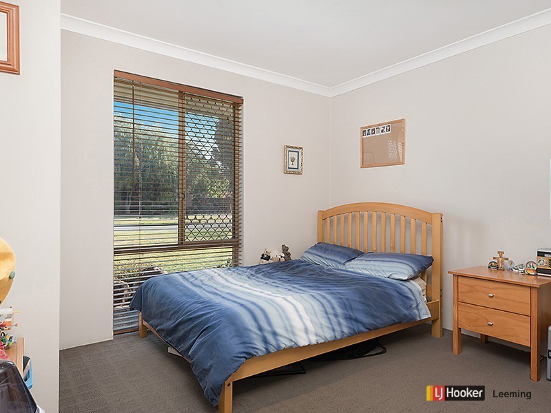 13 Barcombe Way, Leeming WA 6149