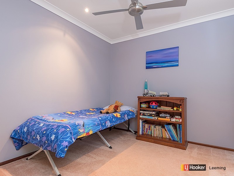 10 Stallwood Gardens, Leeming WA 6149