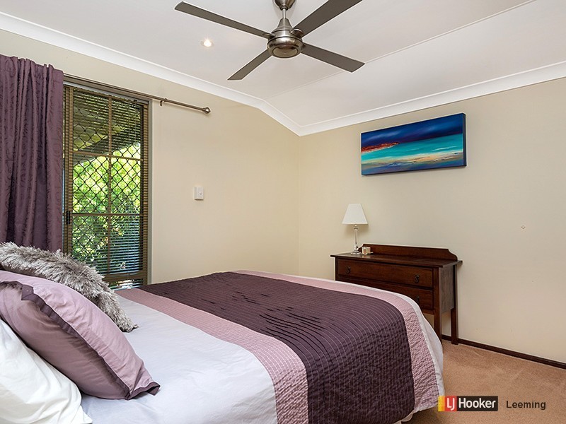 10 Stallwood Gardens, Leeming WA 6149