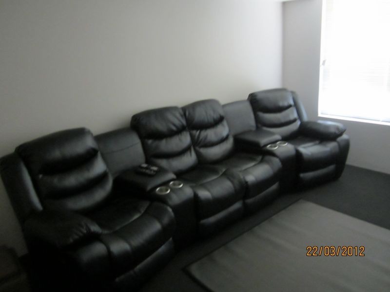 8 Hugel Lane, Hammond Park WA 6164