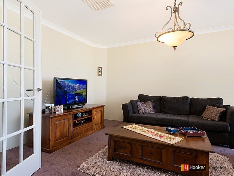 5 Dupont Way, Canning Vale WA 6155