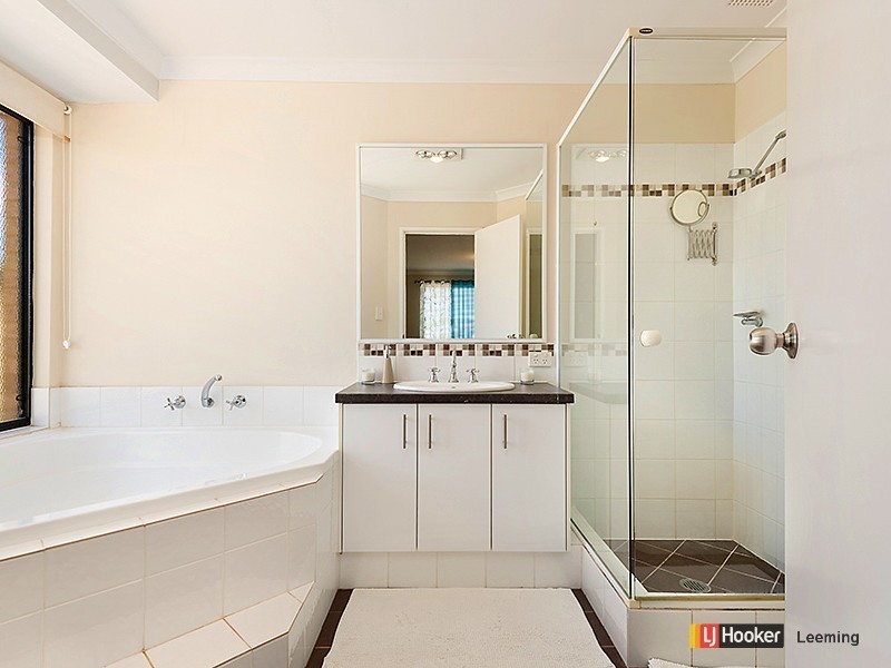 5 Dupont Way, Canning Vale WA 6155