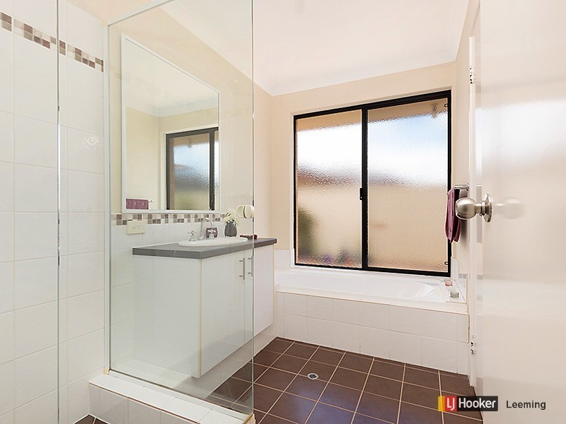 5 Dupont Way, Canning Vale WA 6155