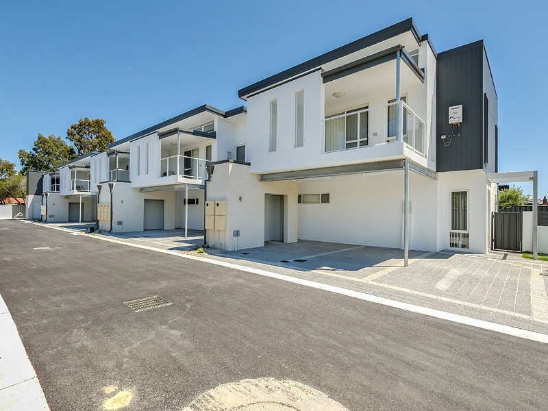 4/21 Wroxton Street, Midland WA 6056