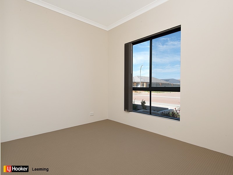 69 Veterans Drive, Byford WA 6122