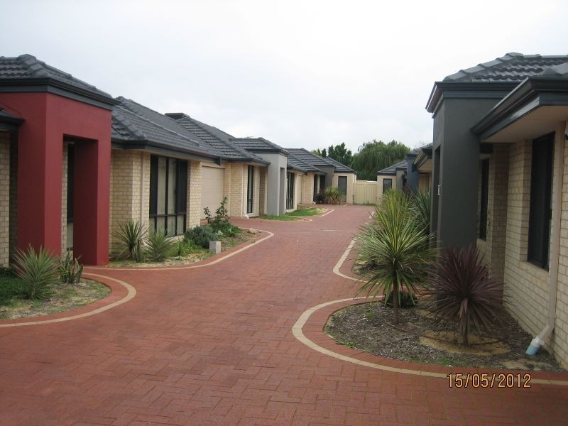 4/103 Leach Highway, Wilson WA 6107