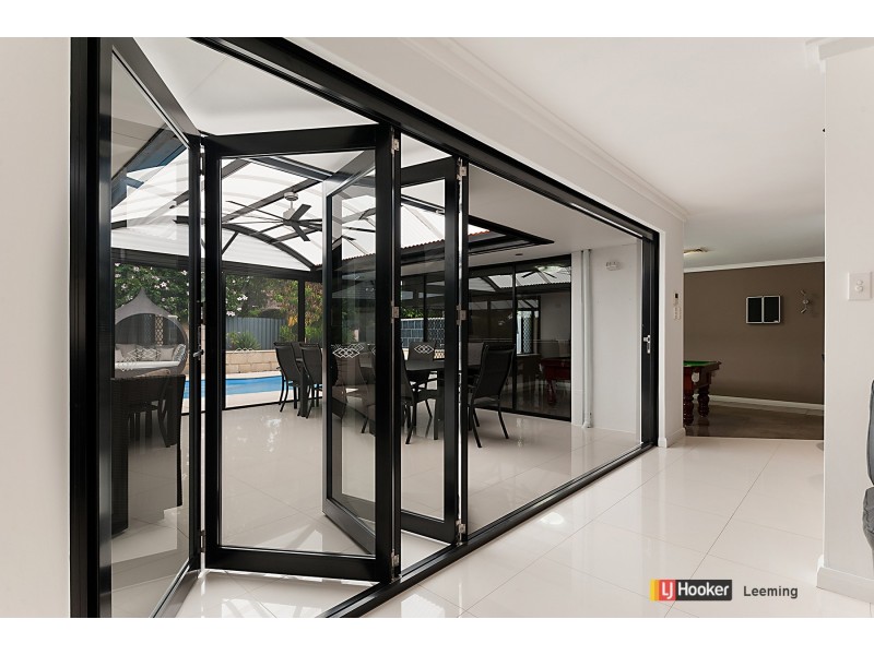 66 Burnett Avenue, Leeming WA 6149