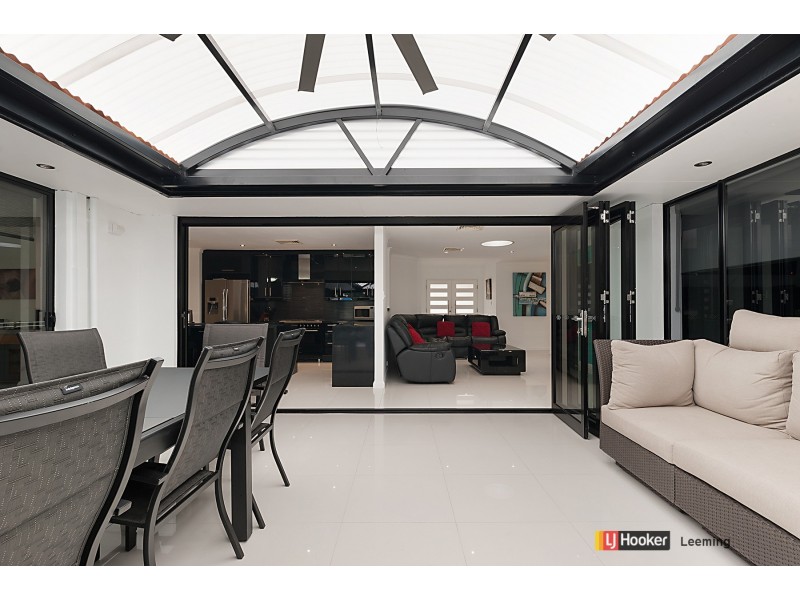 66 Burnett Avenue, Leeming WA 6149