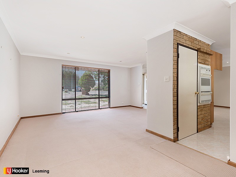 7 Reardon Court, Leeming WA 6149