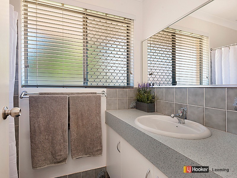 16B Hartfield Crescent, Leeming WA 6149