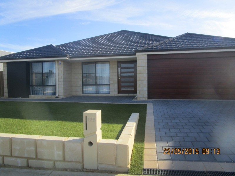 135 Frankland Avenue, Hammond Park WA 6164