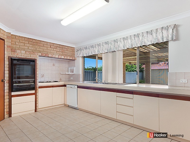 73 Casserly Drive, Leeming WA 6149