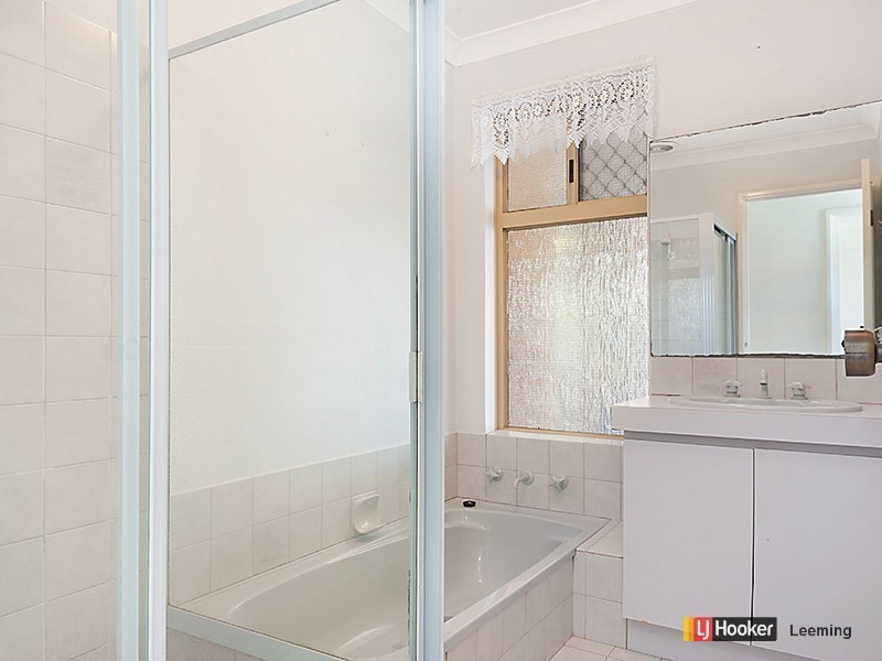 73 Casserly Drive, Leeming WA 6149