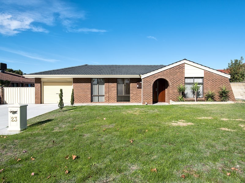 23 Collett Way, Leeming WA 6149