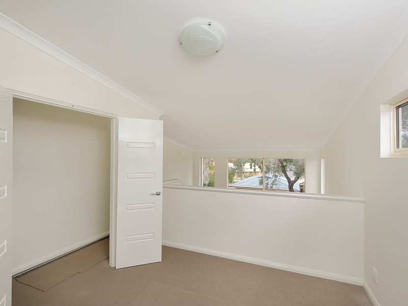 4/25 Southwell Crescent, Hamilton Hill WA 6163