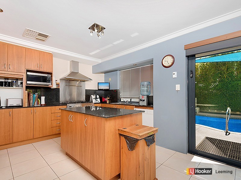 22 Gladstone Road, Leeming WA 6149