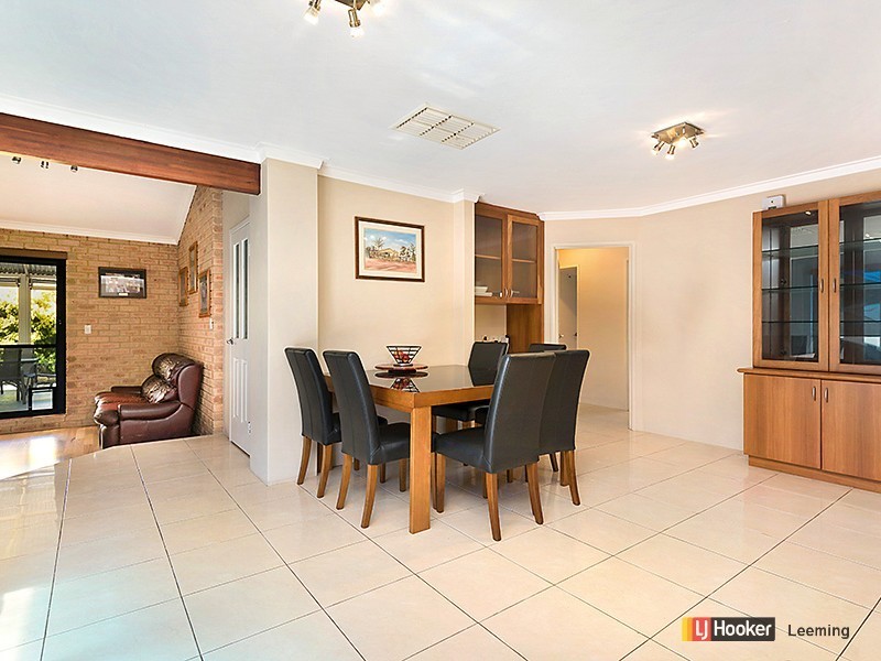 22 Gladstone Road, Leeming WA 6149