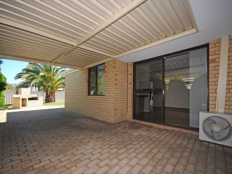 10 Lessar Place, Parkwood WA 6147