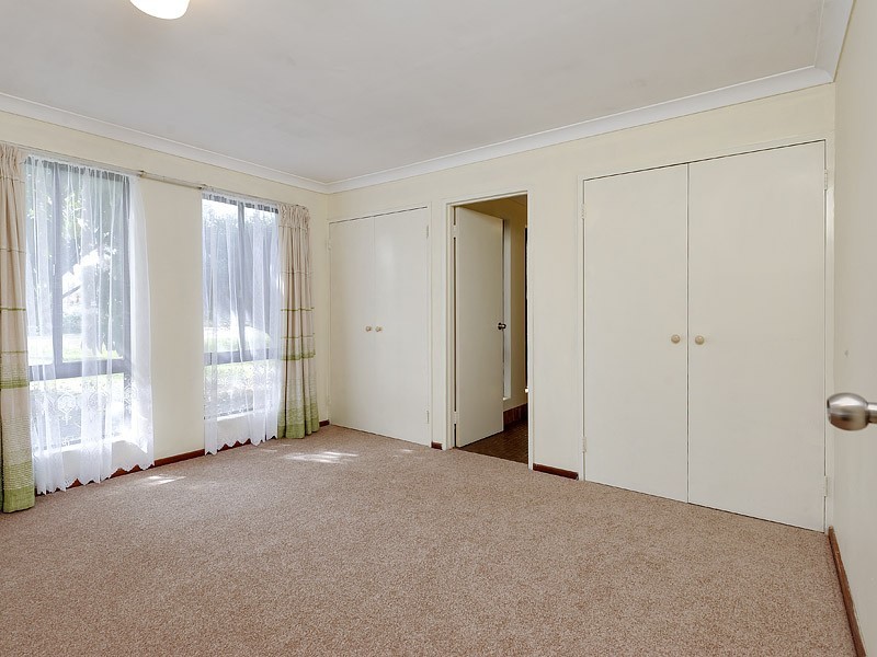 9 Hadlow Court, Leeming WA 6149