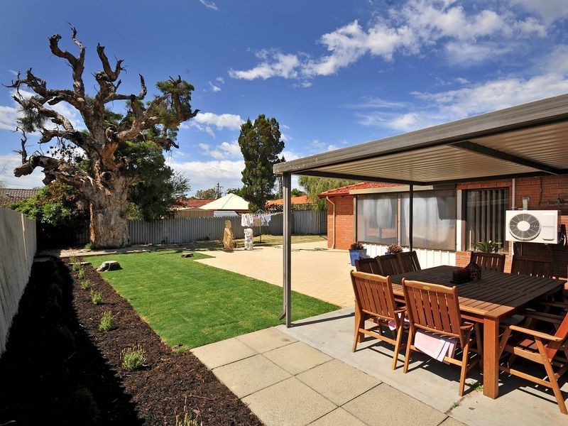33 Burrendah Boulevard, Willetton WA 6155