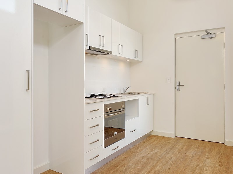 4/12 Bushlark Turn, Erskine WA 6210