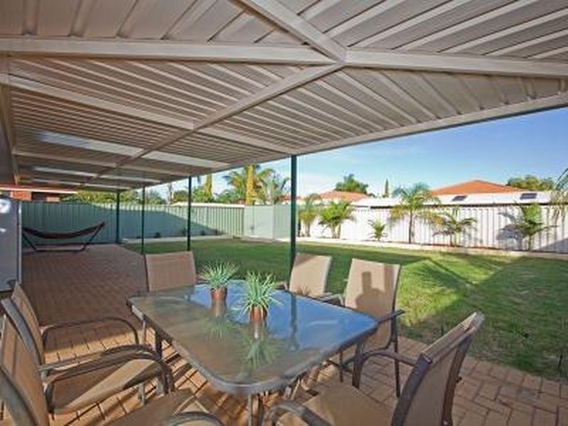 18 Folland Parade, Atwell WA 6164