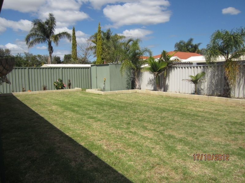 18 Folland Parade, Atwell WA 6164