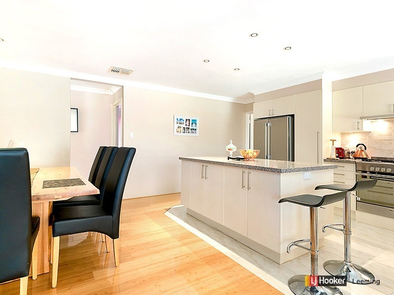 7 Gledhill Way, Leeming WA 6149