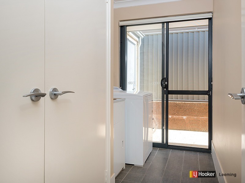 21 Ewens Pass, Wandi WA 6167