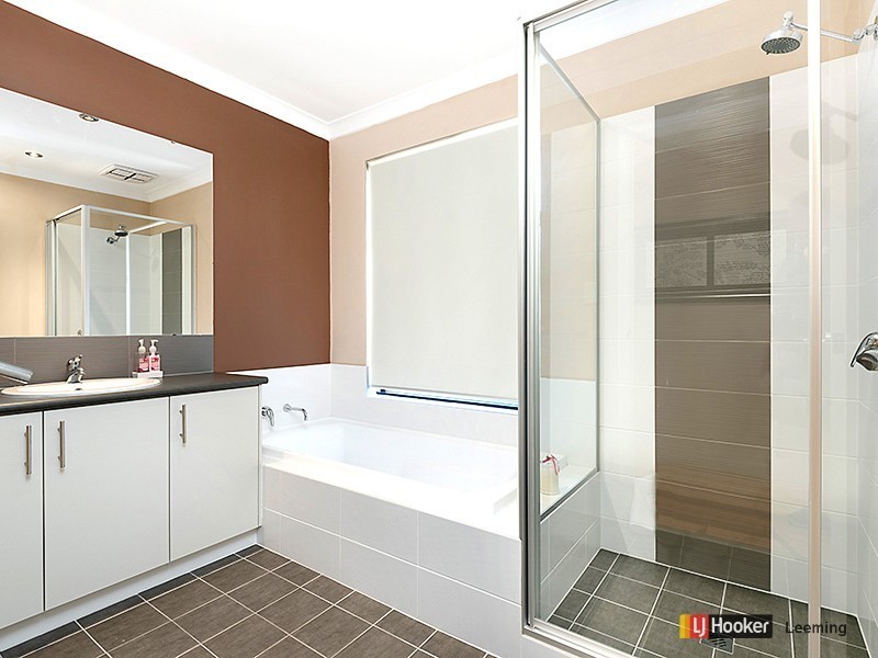 21 Ewens Pass, Wandi WA 6167