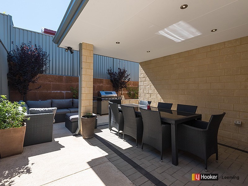 21 Ewens Pass, Wandi WA 6167