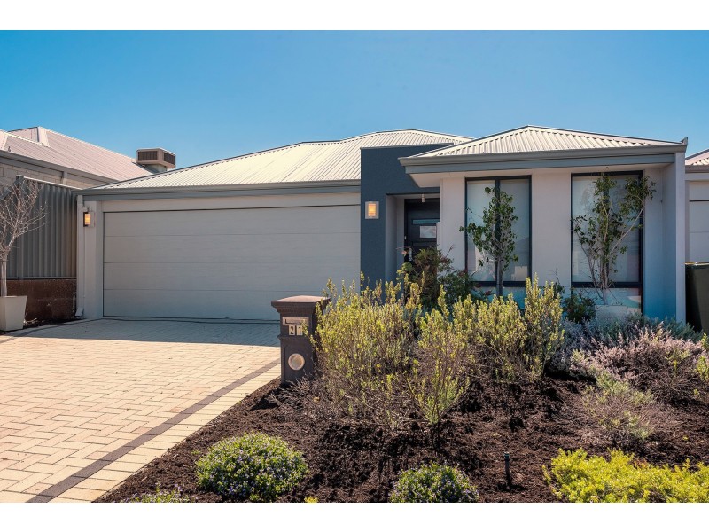 21 Ewens Pass, Wandi WA 6167