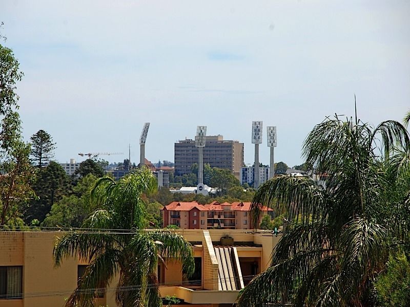 14/53 Leonard Street, Victoria Park WA 6100