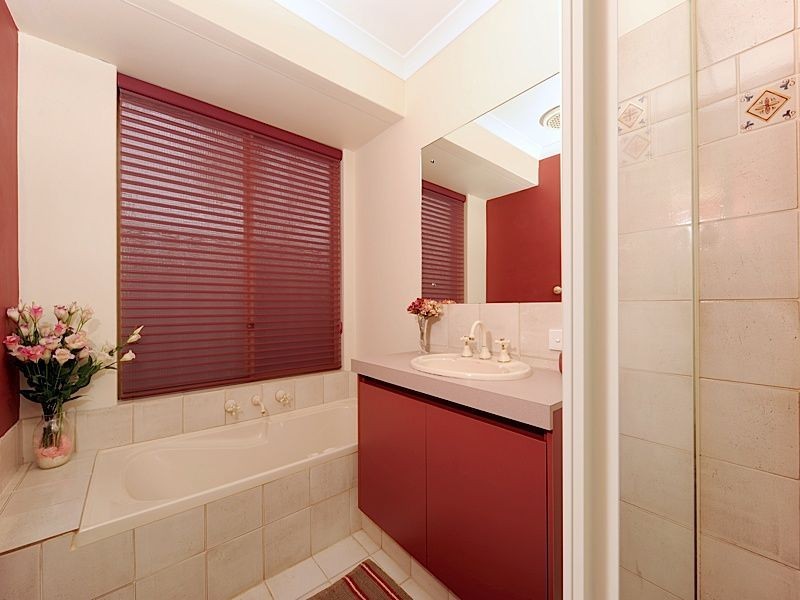 17 Aylesbury Close, Jandakot WA 6164