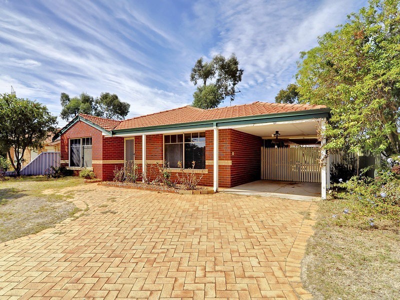 17A Sunshine Place, Bibra Lake WA 6163
