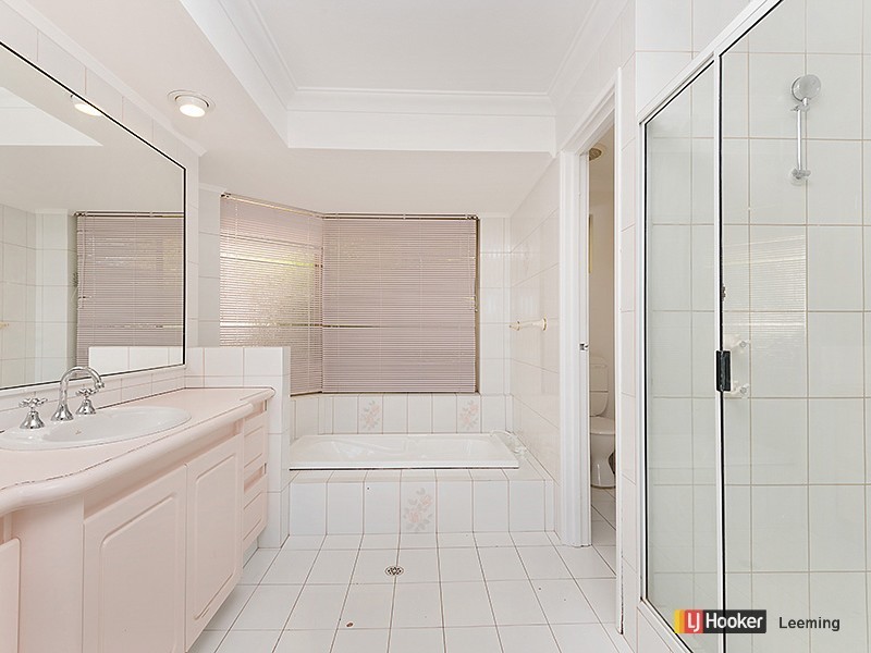 12 Beckley Circle, Leeming WA 6149