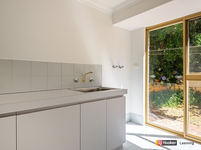 12 Beckley Circle, Leeming WA 6149