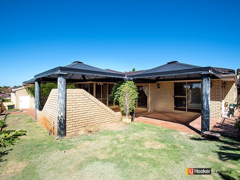 12 Beckley Circle, Leeming WA 6149