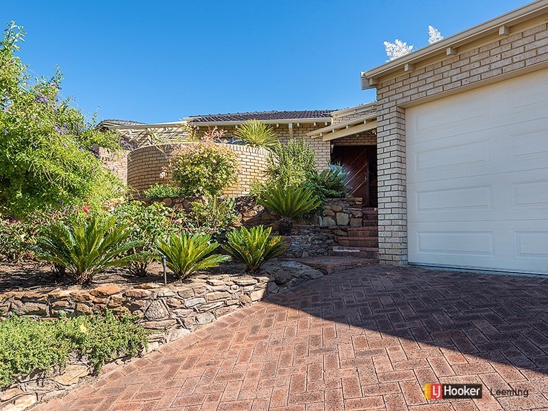 12 Beckley Circle, Leeming WA 6149