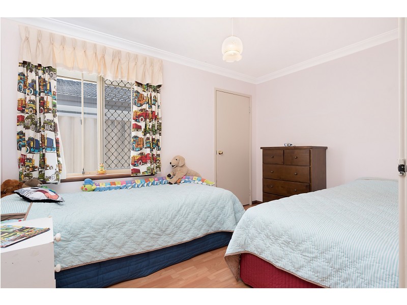 9 Charrington Court, Leeming WA 6149