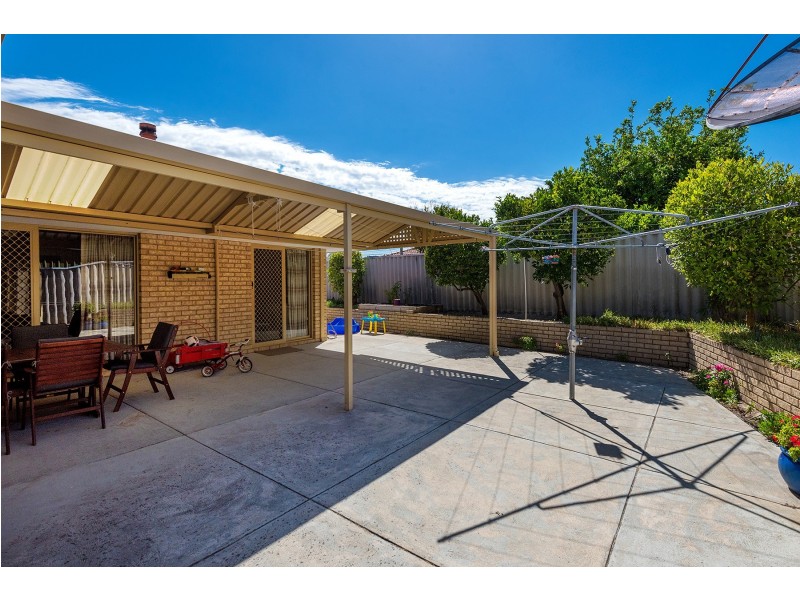 9 Charrington Court, Leeming WA 6149