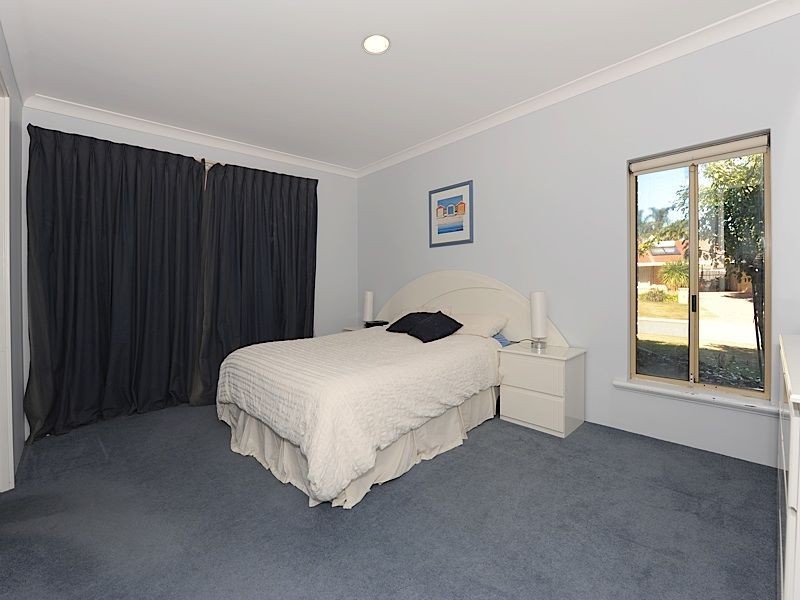 3 Demasson Rise, Leeming WA 6149