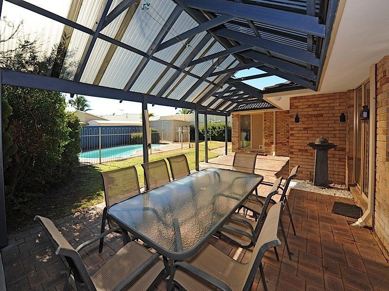 3 Demasson Rise, Leeming WA 6149