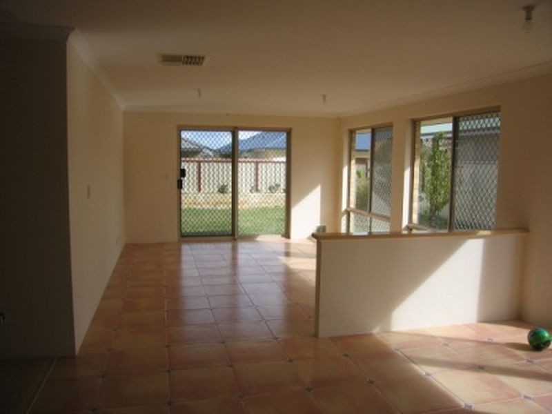 5 Formossa Pass, Canning Vale WA 6155