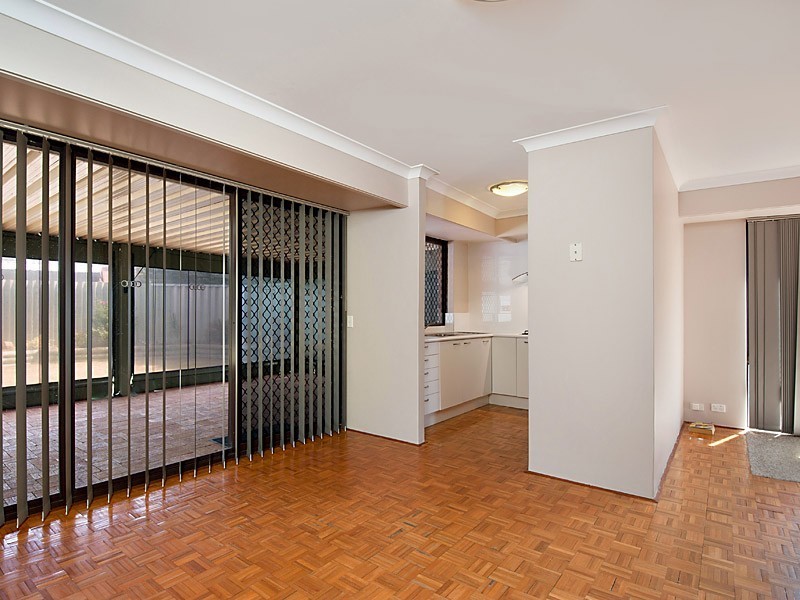 22B Blackthorne Crescent, South Lake WA 6164