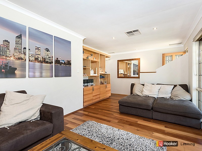 55 Cervantes Loop, Yangebup WA 6164