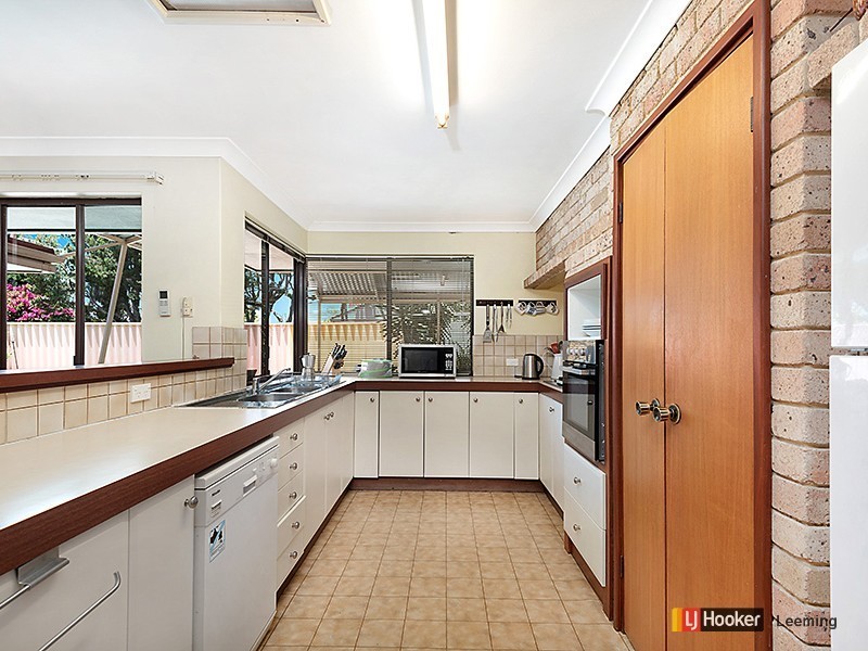 11 Cardinal Crescent, Leeming WA 6149