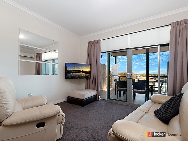 17/34 Malata Crescent, Success WA 6164